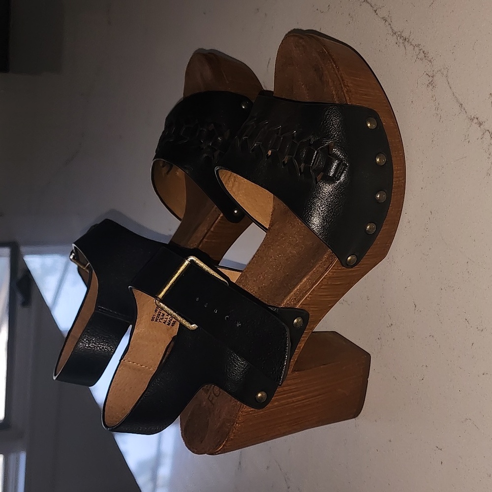 White Mountain Wooden Heels - 7.5